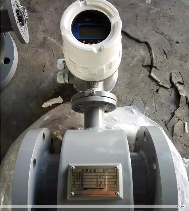 本检定装置是一款全自动液位计校准平台，能够为多种类型的液位计提供稳定的液位环境与自动控制、精密调试能力，确保检定过程高效、可靠。