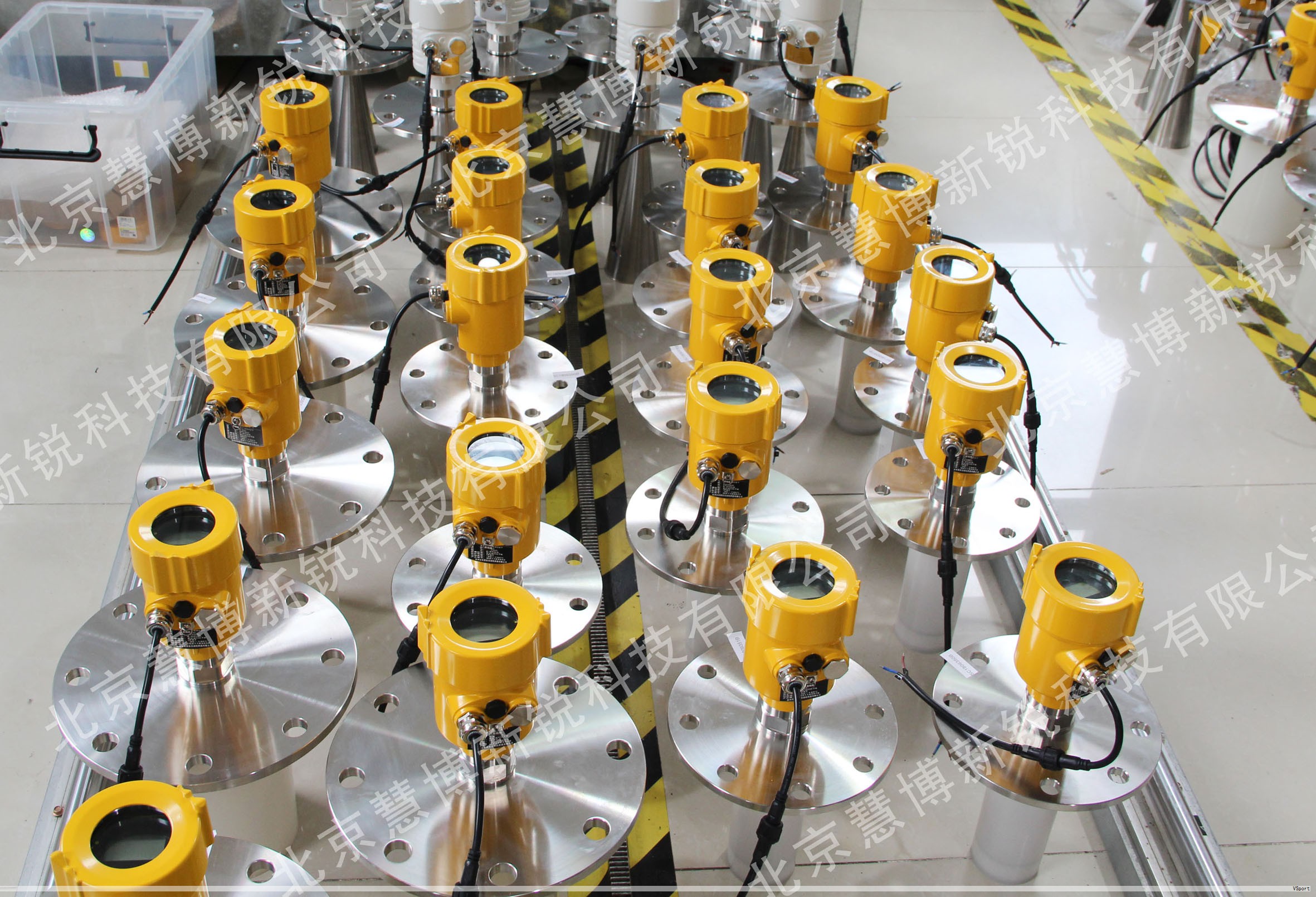 电磁流量计用于测量导电性较好的流体，安装要确保测量管道始终充满液体、直管段健全，以获得稳定、准确的测量结果。以下要点帮助正确安装与使用。