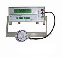 快速接嘴或Ф6插嘴存储能力：10（组） × 16点/组接 口 ：RS232 IEEE488 测量范围、分辨率、准确度 项目测量范围分辨率准确率压力任选量程