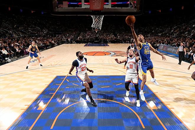 尼克斯逆转勇士取三连胜 莱昂斯低迷成败关键